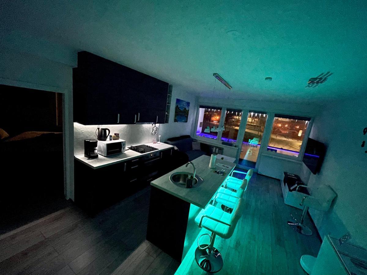 Treba Malo Odmorit - Self Check-In Option, Family Room, Ps4 Pro, Free Parking คาร์โลวัตส์ ภายนอก รูปภาพ